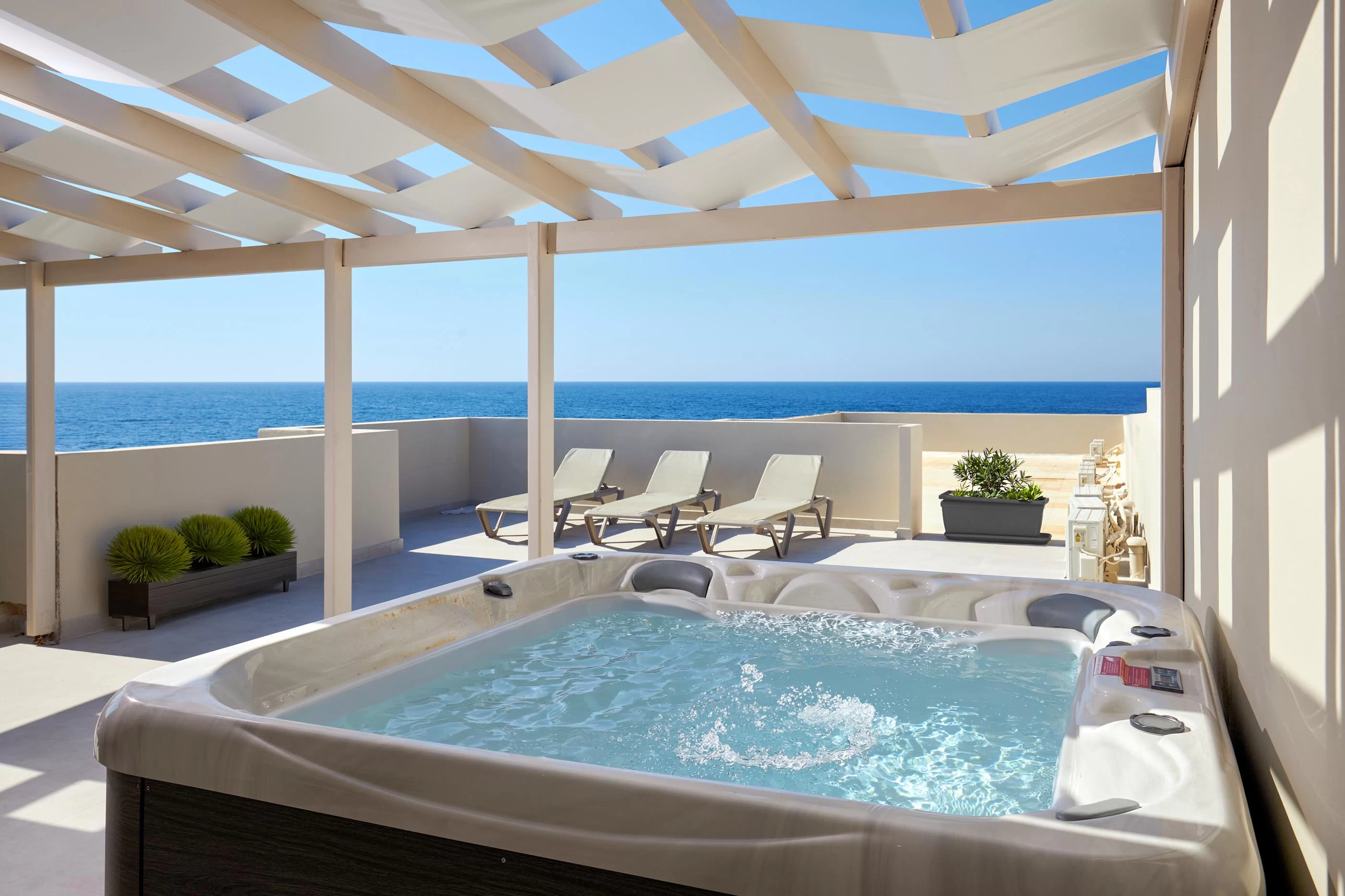 Penthouse Jacuzzi Suite - Mila Sissi Bay Hotel - PMAT9792